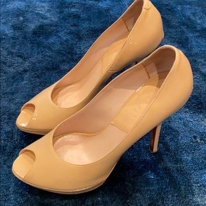 Nude Dior Pumps